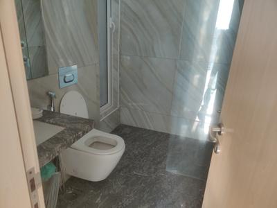 Image of 1650 Sq.ft 3.5 BHK Apartment / Flat for rent in Monte South, Byculla, Mumbai for Rs. 225000