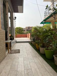 Balcony Image of 1800 Sq.ft 3 BHK Apartment / Flat for sale in DDA Flats Sarita Vihar, Sarita Vihar New Delhi for Rs. 31500000