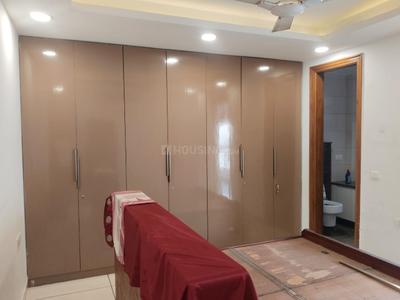 Bedroom Image of 2200 Sq.ft 3 BHK Builder Floor for rent in East Of Kailash New Delhi for Rs. 140000