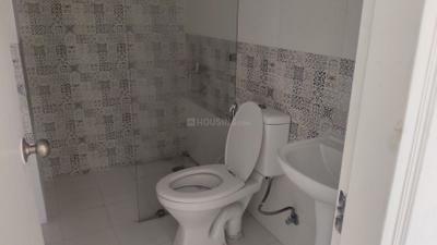 Bathroom Image of 599 Sq.ft 1 BHK Apartment / Flat for sale in Sunskriti II, Sector 33 Bhiwadi for Rs. 2400000