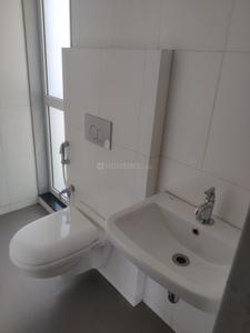 Bathroom Image of 650 Sq.ft 1.5 BHK Apartment / Flat for sale in Godrej Emerald, Thane West Thane for Rs. 10000000