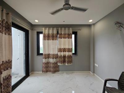 Bedroom Image of 2200 Sq.ft 3 BHK Builder Floor for rent in Sector 122 Noida for Rs. 50000