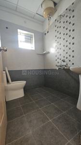 Bathroom Image of 1000 Sq.ft 1 BHK Apartment / Flat for rent in Koramangala Bengaluru for Rs. 29000