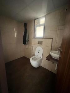 Image of 1000 Sq.ft 2 BHK Apartment / Flat for rent in Oxy Beaumonde, Viman Nagar, Pune for Rs. 70000