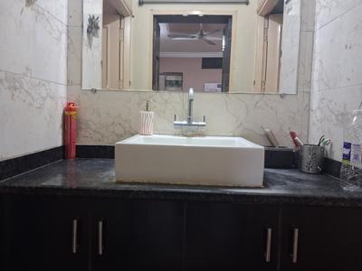 Bathroom Image of 1100 Sq.ft 2 BHK Apartment / Flat for sale in Gandhibagh Nagpur for Rs. 6100000