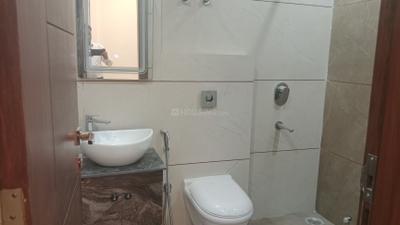 Image of 900 Sq.ft 2 BHK Builder Floor for rent in Janakpuri, New Delhi for Rs. 39500