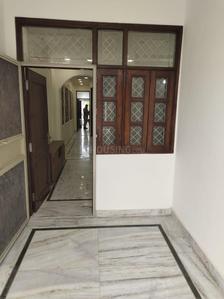 Bedroom Image of 900 Sq.ft 2 BHK Builder Floor for rent in Ramesh Nagar New Delhi for Rs. 27000