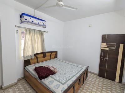 Bedroom Image of 1200 Sq.ft 3 BHK Apartment / Flat for rent in Memnagar Ahmedabad for Rs. 25000