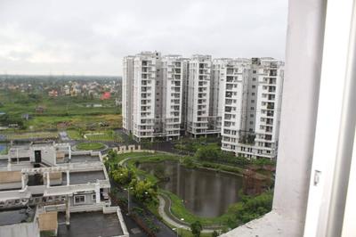 Balcony Image of 1100 Sq.ft 3 BHK Apartment / Flat for sale in Srijan Greenfield City, Maheshtala Kolkata for Rs. 5400000