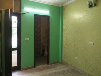 Bedroom Image of 1200 Sq.ft 3 BHK Builder Floor for rent in Vikaspuri New Delhi for Rs. 32000