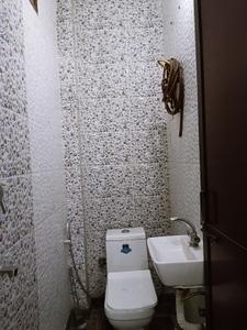 Bathroom Image of 900 Sq.ft 2 BHK Builder Floor for rent in Ashok Nagar New Delhi for Rs. 26000