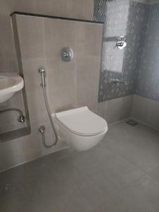 Common Bathroom Image of 1350 Sq.ft 3 BHK Apartment / Flat for sale in K Raheja Sterling, Mohammed Wadi Pune for Rs. 16000000