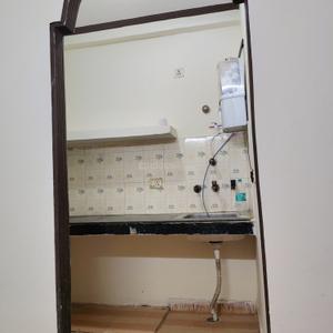 Kitchen Image of 400 Sq.ft 1 BHK Builder Floor for sale in New Ashok Nagar New Delhi for Rs. 2200000