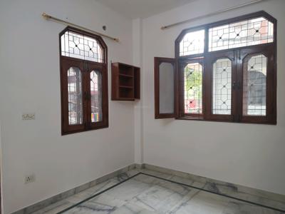 Bedroom Image of 950 Sq.ft 2 BHK Builder Floor for rent in Chhattarpur New Delhi for Rs. 20000