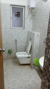 Bathroom Image of 650 Sq.ft 2 BHK Apartment / Flat for sale in Shoreline Shree Swami Samarth Krupa, Kurla East Mumbai for Rs. 13500000