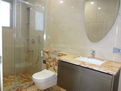 Bathroom Image of 3400 Sq.ft 4 BHK Builder Floor for sale in South Extension II New Delhi for Rs. 170000000