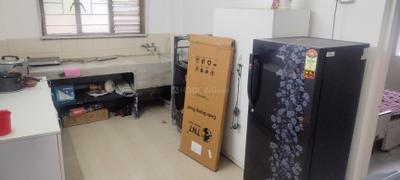 Kitchen Image of 560 Sq.ft 1 BHK Apartment / Flat for rent in Rajat Rashmi Apartment, Koregaon Park Pune for Rs. 32000