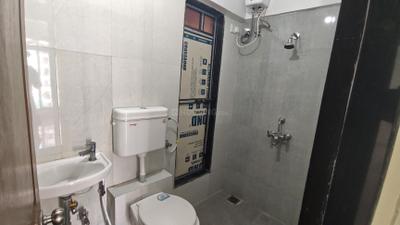 Image of 850 Sq.ft 2.5 BHK Apartment / Flat for rent in Borivali East, Mumbai for Rs. 55000