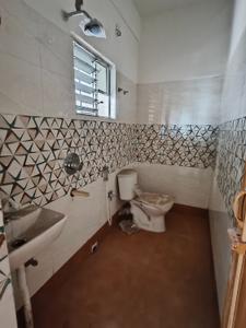 Bathroom Image of 1150 Sq.ft 3 BHK Apartment / Flat for sale in Kasba Kolkata for Rs. 6500000