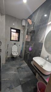 Bathroom Image of 750 Sq.ft 2 BHK Apartment / Flat for rent in Evershine Nagar, Malad West Mumbai for Rs. 50000