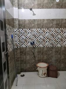 Bathroom Image of 1700 Sq.ft 3 BHK Independent House for rent in Sector 7 Gurgaon for Rs. 35000