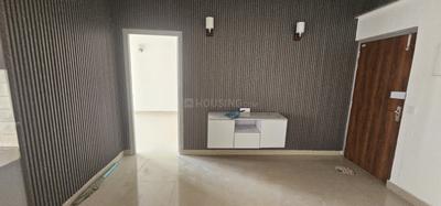 Bathroom Image of 1050 Sq.ft 2 BHK Apartment / Flat for rent in Suncity Avenue 76, Sector 76 Gurgaon for Rs. 24000