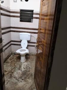Bathroom Image of 1060 Sq.ft 2 BHK Apartment / Flat for rent in Airport Gate no. 1 Kolkata for Rs. 18000