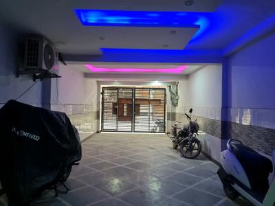 Car Garage Image of 402 Sq.ft 1 BHK Apartment / Flat for sale in Dwarka Mor New Delhi for Rs. 1850000