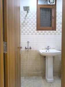 Common Bathroom Image of 1020 Sq.ft 2 BHK Builder Floor for sale in Indirapuram Ghaziabad for Rs. 7000000