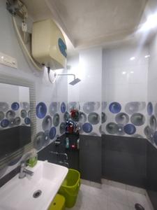Bathroom Image of 1800 Sq.ft 3.5 BHK Duplex for sale in Subhash Nagar New Delhi for Rs. 28000000