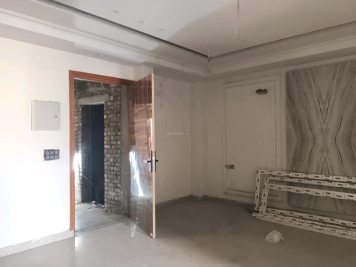 The Ultima 107 Main Image 1