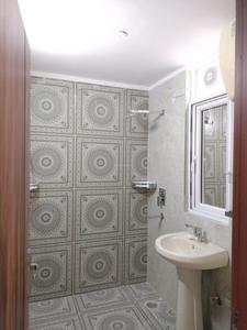 Common Bathroom Image of 1600 Sq.ft 3 BHK Apartment / Flat for sale in Air India Apartment, Sector 3 Dwarka New Delhi for Rs. 28000000