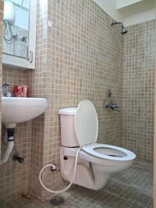 Common Bathroom Image of 1330 Sq.ft 3 BHK Apartment / Flat for sale in Paras Tierea, Sector 137 Noida for Rs. 12000000