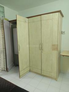 Bedroom Image of 1000 Sq.ft 2 BHK Apartment / Flat for rent in Makwana Sahawas Society, Karve Nagar Pune for Rs. 40000