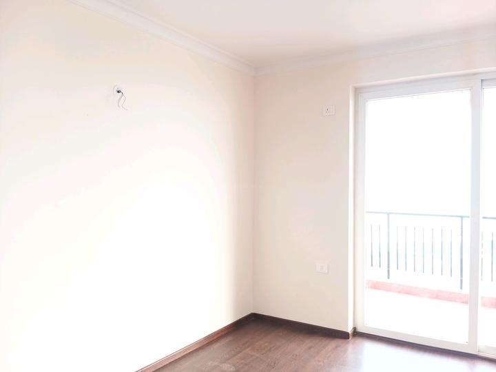 Pareena Express Heights Main Image 1