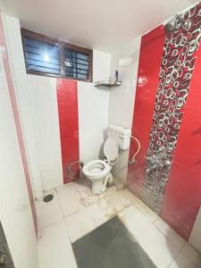 Bathroom Image of 750 Sq.ft 1 BHK Independent House for rent in Mahalakshmi Nagar Indore for Rs. 14000