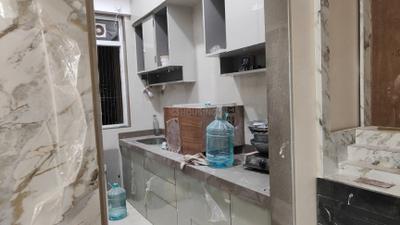 Kitchen Image of 650 Sq.ft 1 BHK Apartment / Flat for rent in Worli Mumbai for Rs. 80000