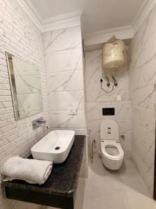 Bathroom Image of 300 Sq.ft 1 RK Studio for rent in Vasant Kunj New Delhi for Rs. 8000