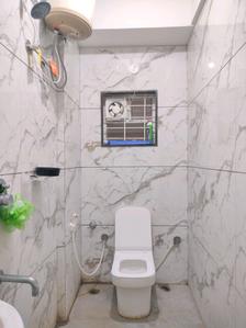 Common Bathroom Image of 550 Sq.ft 1 BHK Independent House for rent in Harlur Bengaluru for Rs. 22000