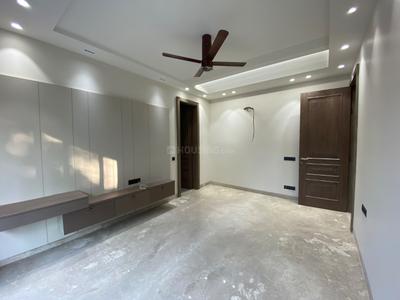 Bedroom Image of 2700 Sq.ft 4 BHK Builder Floor for sale in Model Town New Delhi for Rs. 61500000