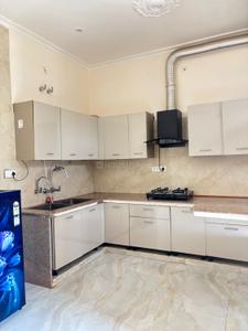 Kitchen Image of 1500 Sq.ft 1 BHK Builder Floor for rent in Vrindavan Yojana Lucknow for Rs. 19000