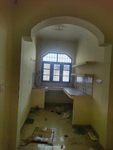 Kitchen Image of 2000 Sq.ft 5 BHK Builder Floor for rent in Gomti Nagar Lucknow for Rs. 20000