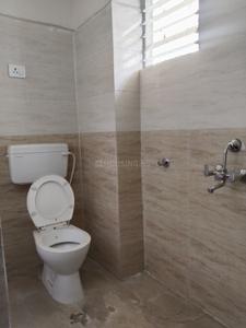 Bathroom Image of 1300 Sq.ft 2 BHK Apartment / Flat for rent in Tribhuvan Hari Enclave, Danapur Patna for Rs. 17000
