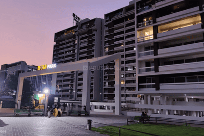 Image of 2032 Sq.ft 3 BHK Apartment / Flat for sale in Nipania, Indore for Rs. 15240000