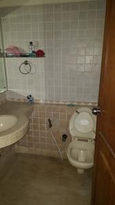 Bathroom Image of 1980 Sq.ft 3 BHK Apartment / Flat for sale in K Raheja Quiescent Heights, Malad West Mumbai for Rs. 45000000