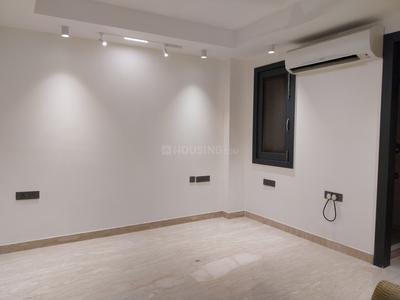 Bedroom Image of 3000 Sq.ft 4 BHK Builder Floor for rent in Safdarjung Enclave New Delhi for Rs. 250000