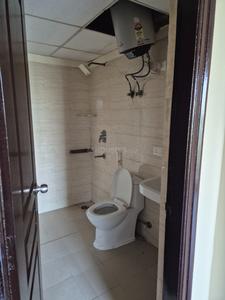 Image of 890 Sq.ft 2 BHK Apartment / Flat for rent in Sethi Max Royal, Sector 76, Noida for Rs. 26500