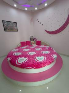 Bedroom Image of 2250 Sq.ft 4 BHK Independent House for sale in Ambawadi Ahmedabad for Rs. 45000000