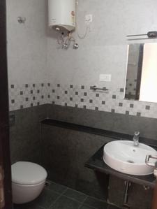Bathroom Image of 1650 Sq.ft 3 BHK Apartment / Flat for rent in Risland The Ace, Perungudi Chennai for Rs. 63000