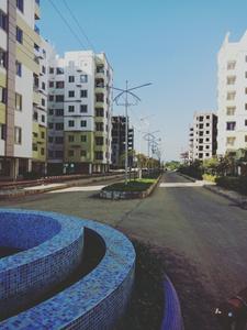 Image of 915 Sq.ft 3 BHK Apartment / Flat for sale in Simoco Sanhita Housing Complex Precinct 8, Saduli, Kolkata for Rs. 3200000